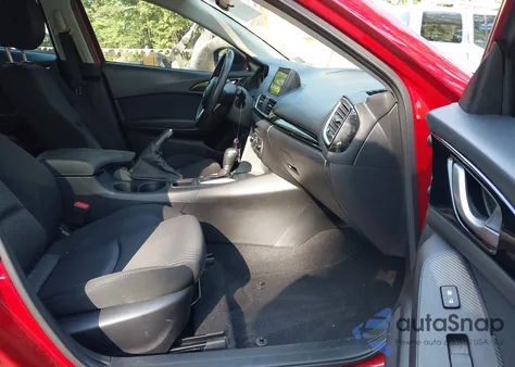 2014 Mazda Mazda3 I Touring z USA, uszkodzony, nr VIN JM1BM1V70E1170627